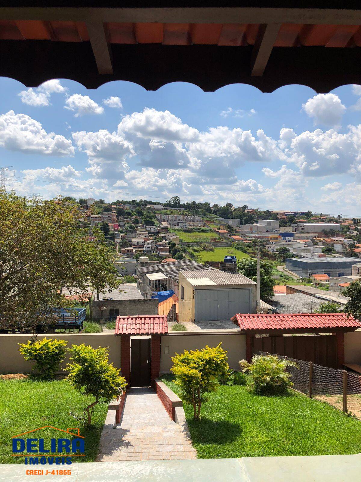 Casa à venda com 3 quartos, 182m² - Foto 4