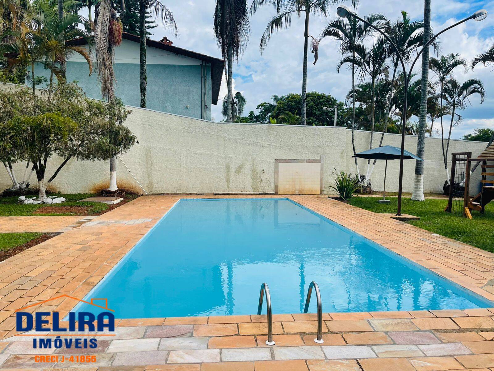 Chácara à venda com 4 quartos, 530m² - Foto 4