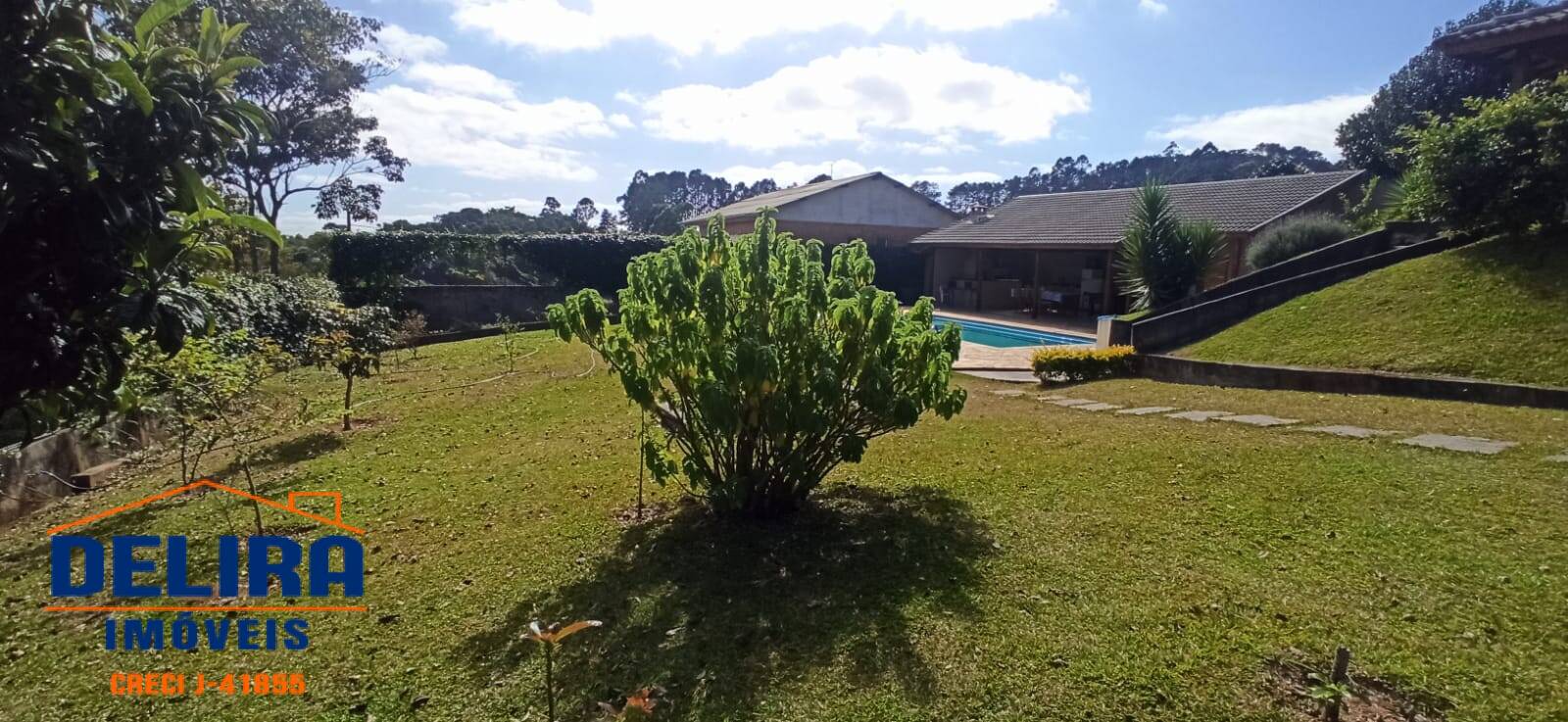 Chácara à venda com 3 quartos, 200m² - Foto 40