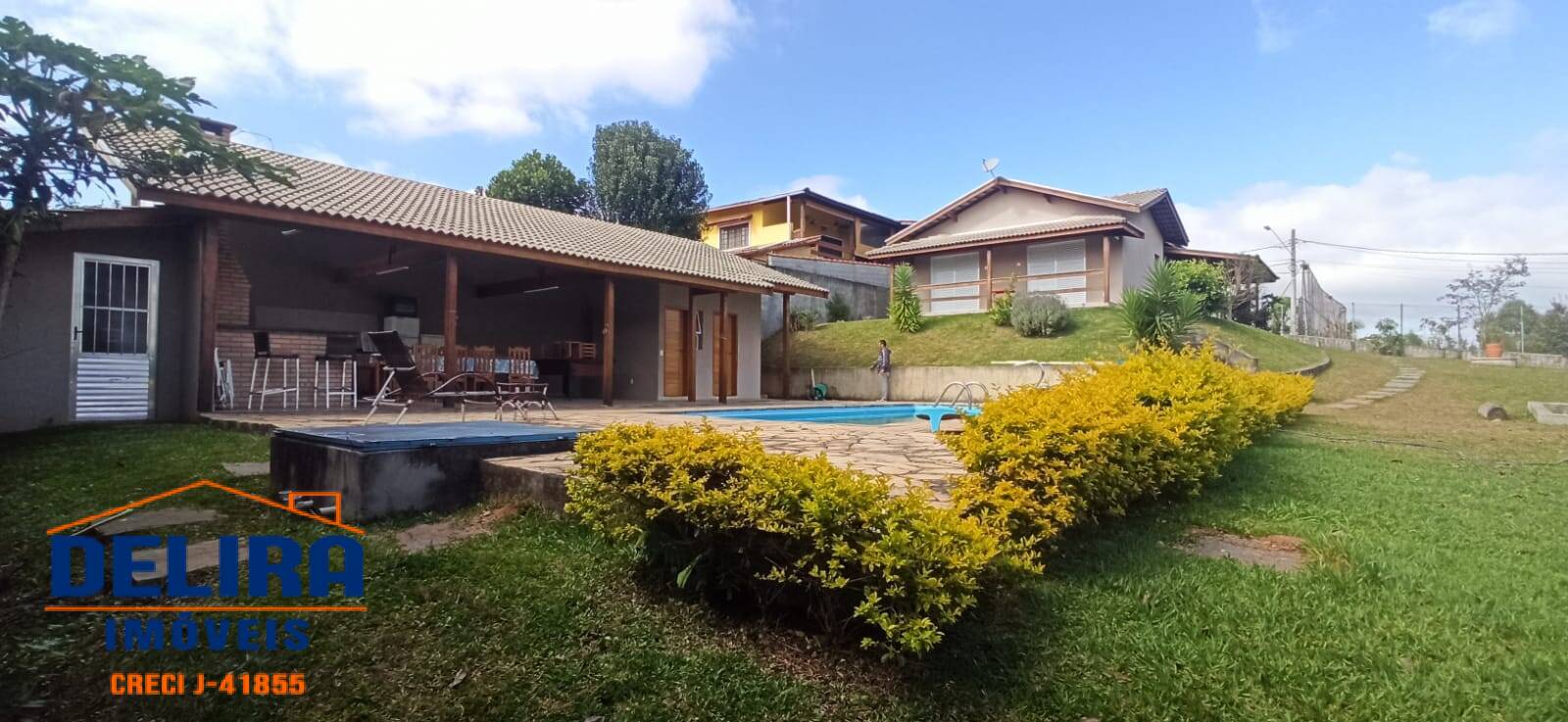 Chácara à venda com 3 quartos, 200m² - Foto 10