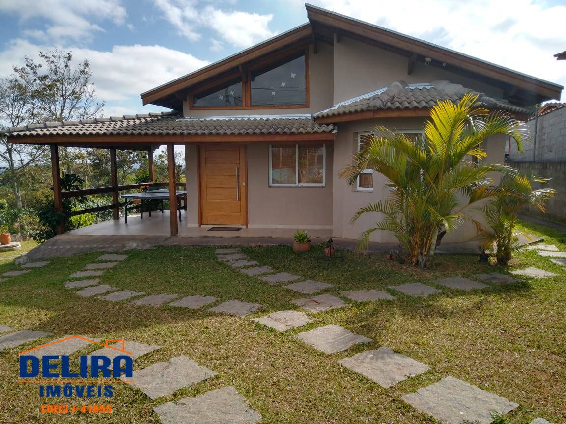 Chácara à venda com 3 quartos, 200m² - Foto 1