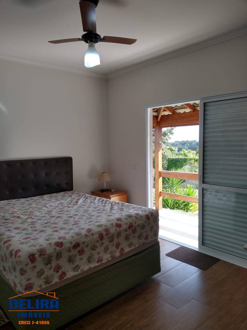 Chácara à venda com 3 quartos, 200m² - Foto 18