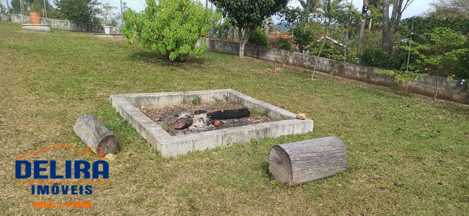 Chácara à venda com 3 quartos, 200m² - Foto 42