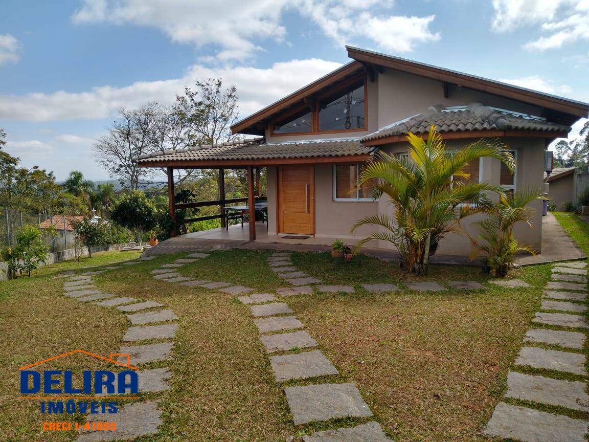 Chácara à venda com 3 quartos, 200m² - Foto 2