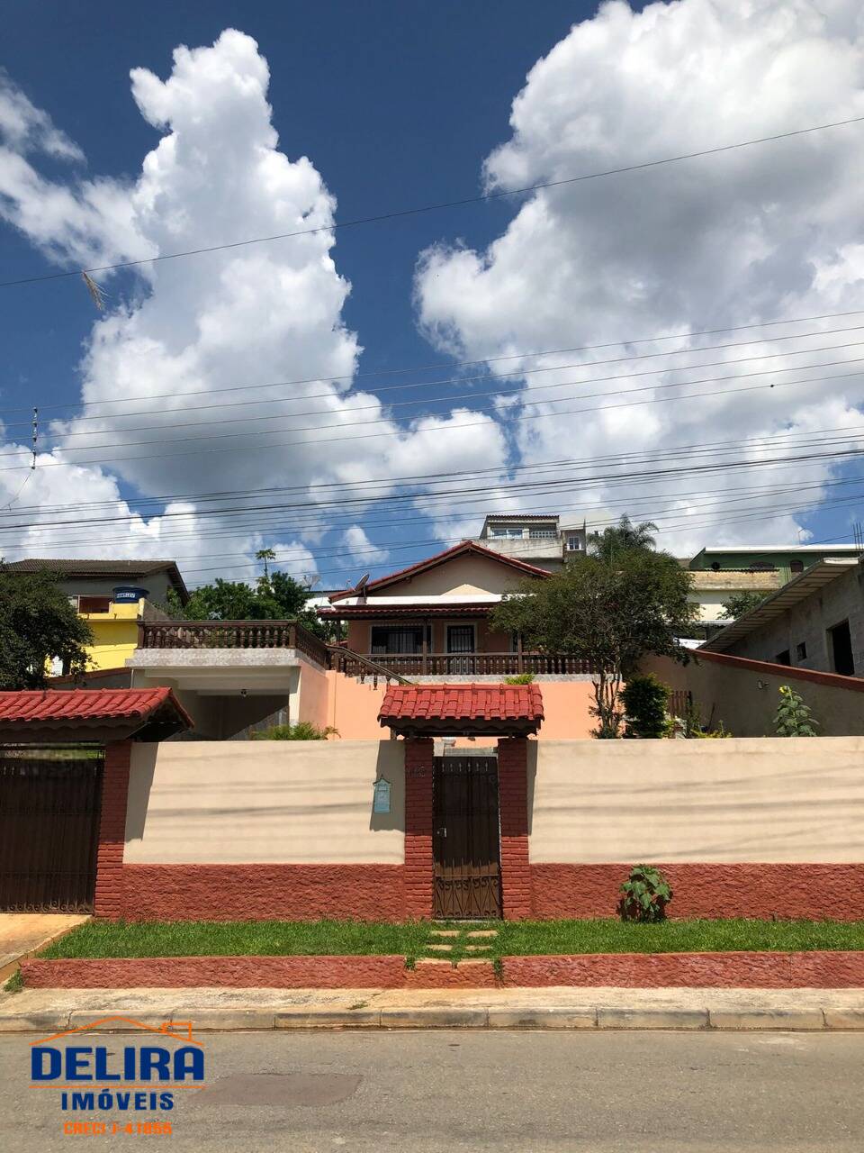 Casa à venda com 3 quartos, 182m² - Foto 3