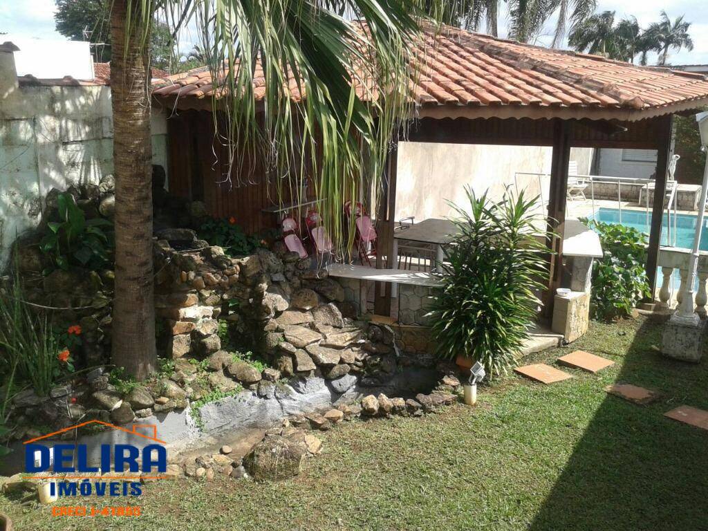 Casa, 5 quartos, 300 m² - Foto 1