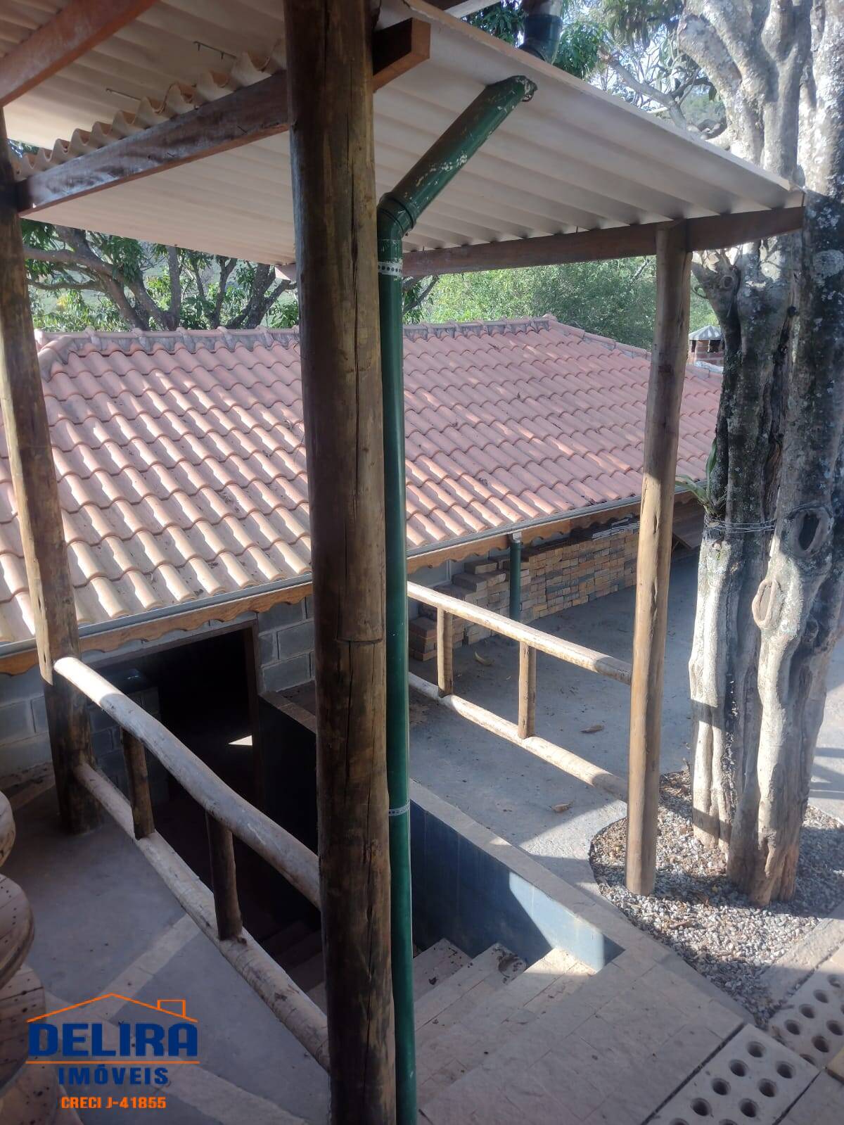 Chácara à venda com 4 quartos, 300m² - Foto 9