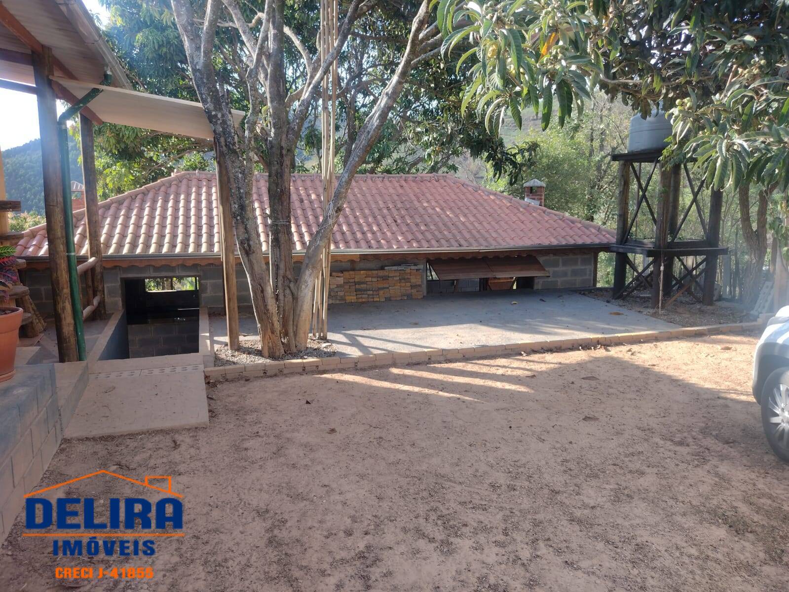 Chácara à venda com 4 quartos, 300m² - Foto 16