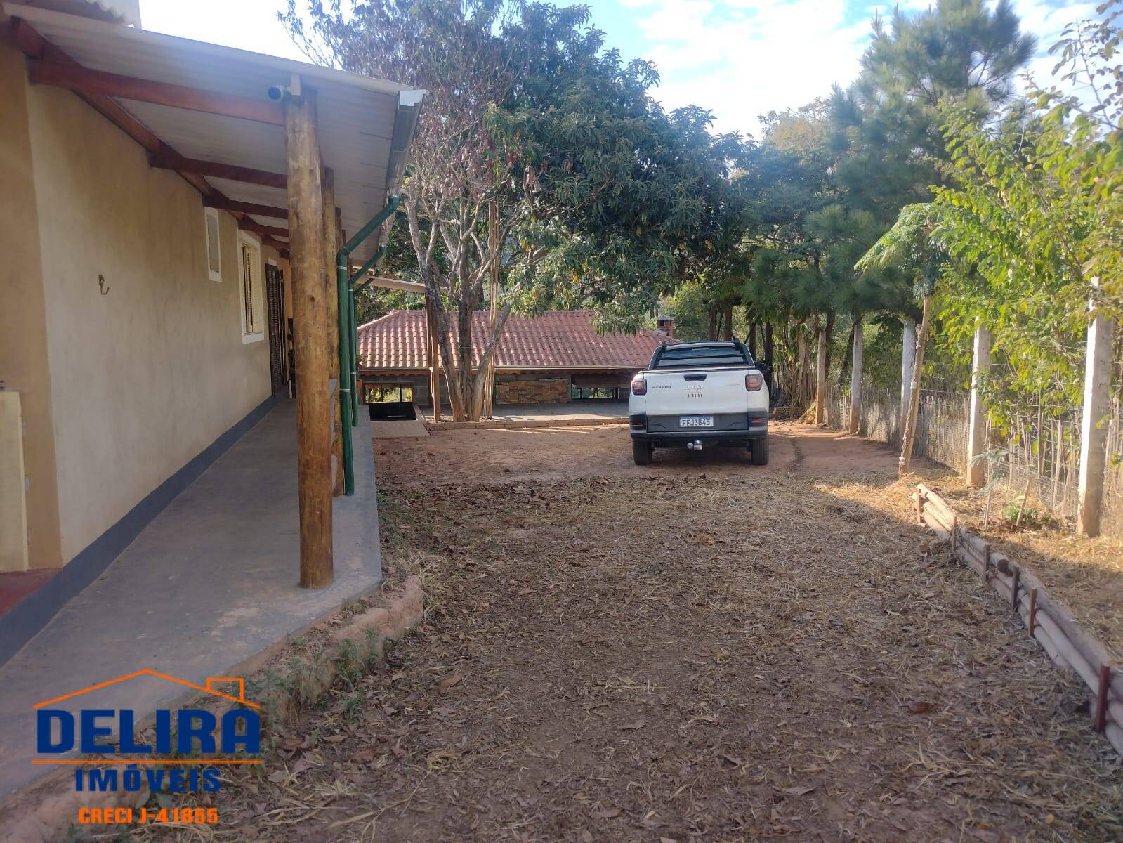 Chácara à venda com 4 quartos, 300m² - Foto 17
