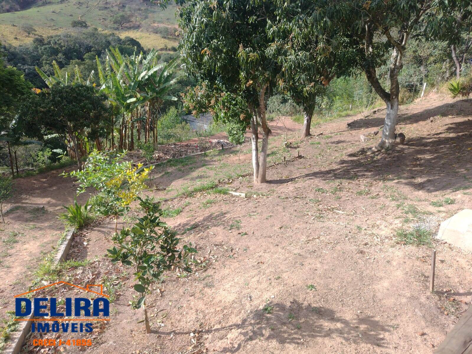 Chácara à venda com 4 quartos, 300m² - Foto 26