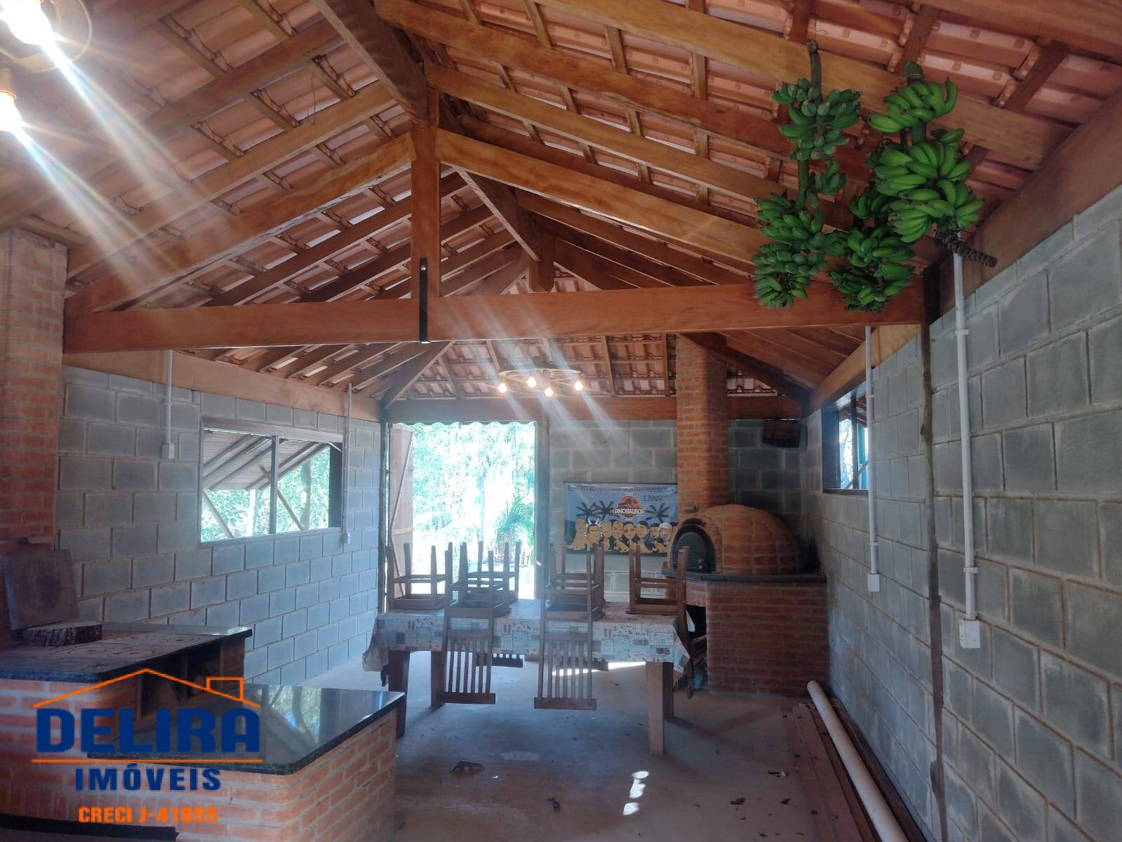 Chácara à venda com 4 quartos, 300m² - Foto 21