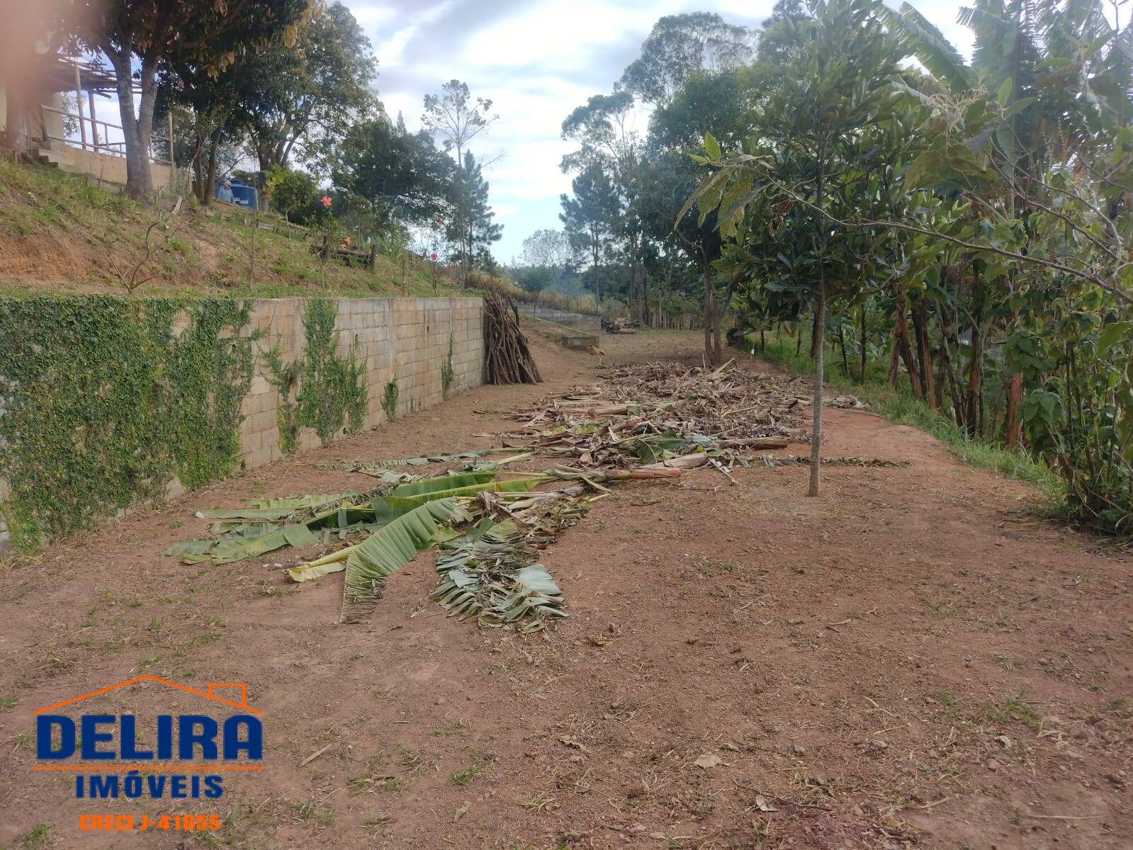 Chácara à venda com 4 quartos, 300m² - Foto 30