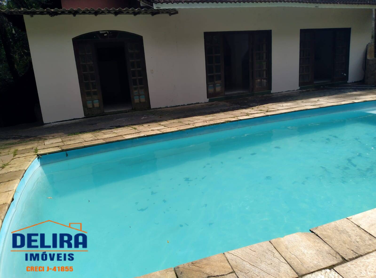 Chácara à venda e aluguel com 6 quartos, 700m² - Foto 4