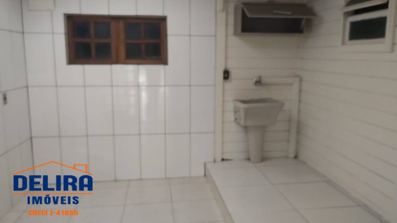Chácara à venda e aluguel com 6 quartos, 700m² - Foto 30