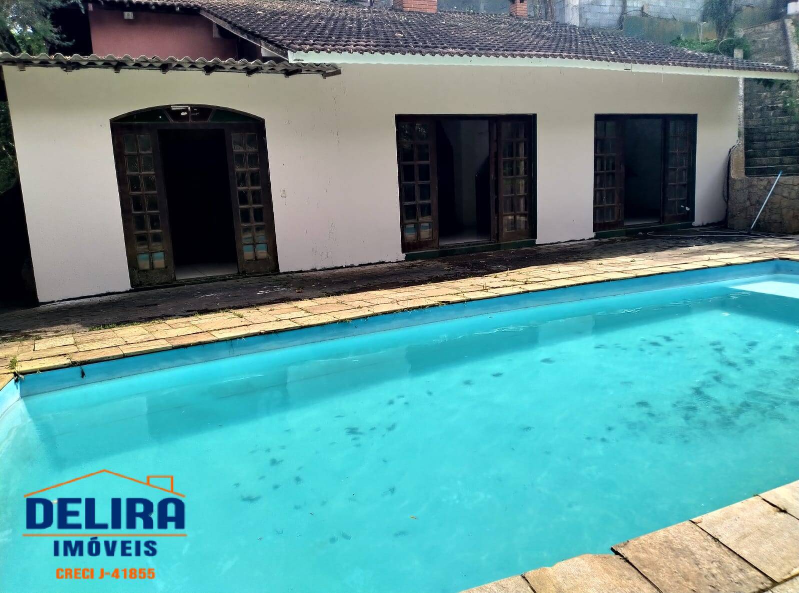 Chácara à venda e aluguel com 6 quartos, 700m² - Foto 2