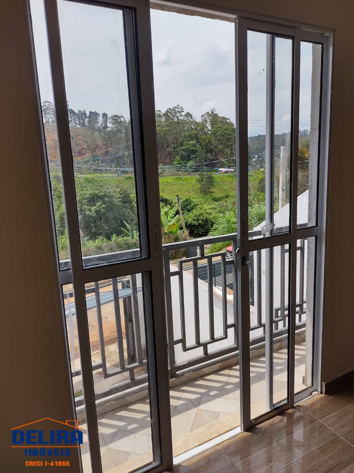 Casa à venda com 2 quartos, 60m² - Foto 9