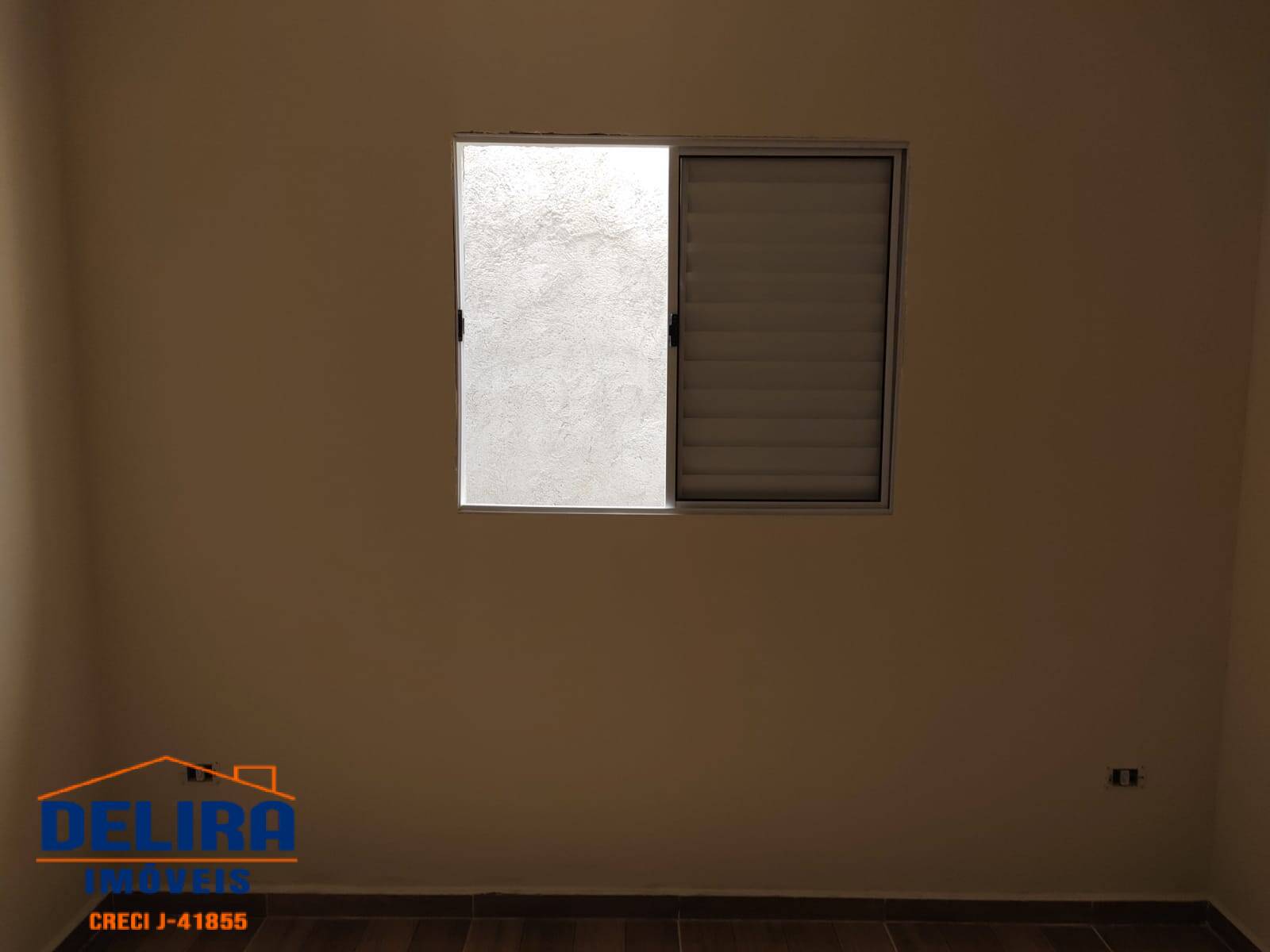 Casa à venda com 2 quartos, 60m² - Foto 16