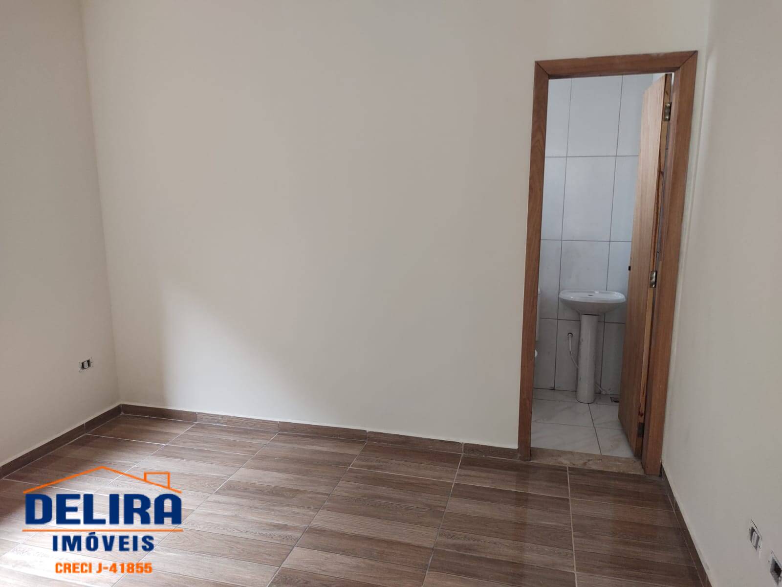 Casa à venda com 2 quartos, 60m² - Foto 19