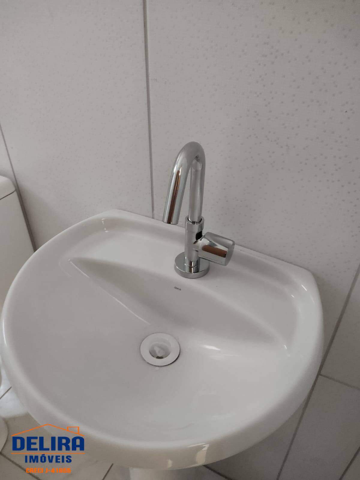 Casa à venda com 2 quartos, 60m² - Foto 29