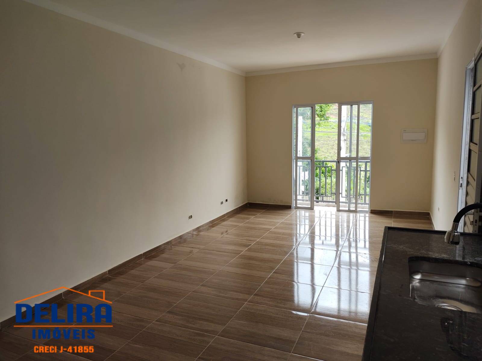 Casa à venda com 2 quartos, 60m² - Foto 27
