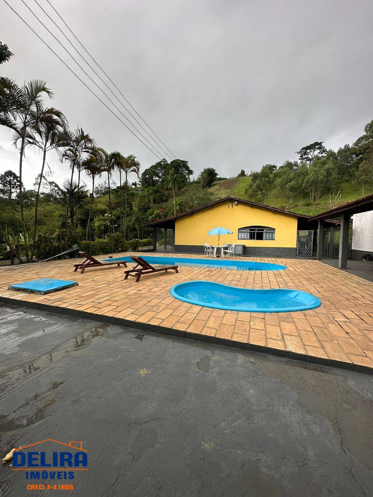 Sítio à venda com 4 quartos, 560m² - Foto 1
