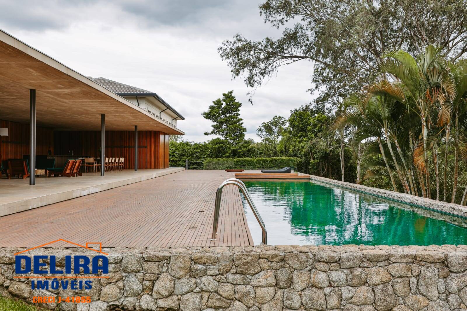 Casa, 7 quartos, 2000 m² - Foto 1