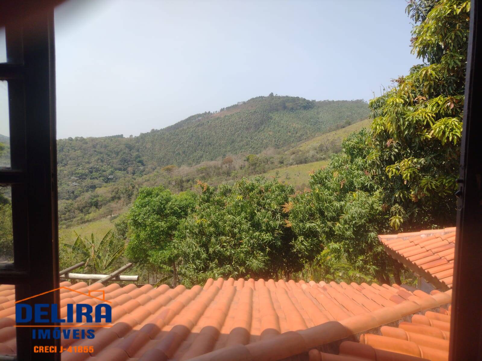 Chácara à venda com 4 quartos, 300m² - Foto 7
