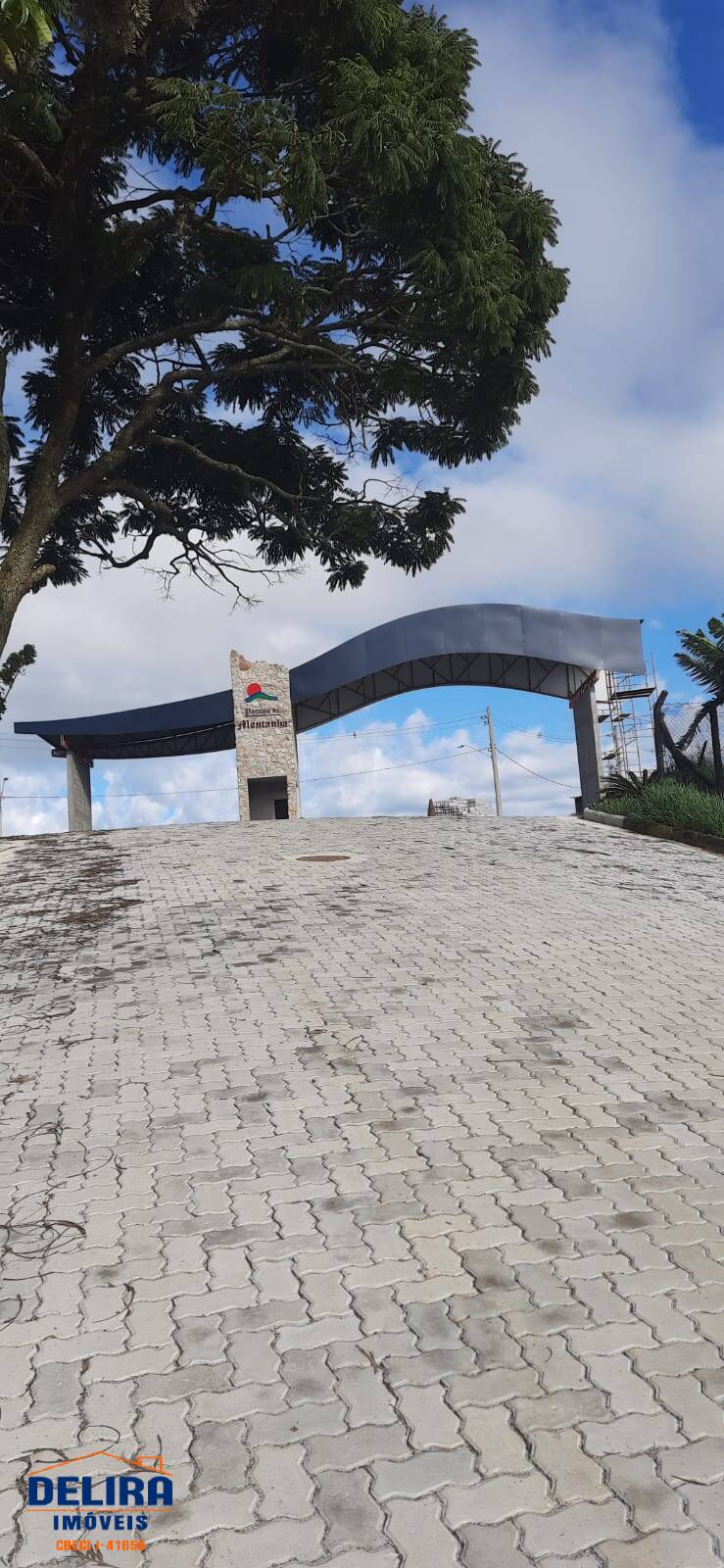 Terreno à venda, 300m² - Foto 1