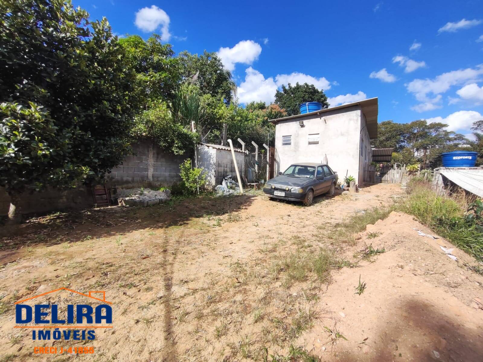 Chácara à venda com 2 quartos, 70m² - Foto 1