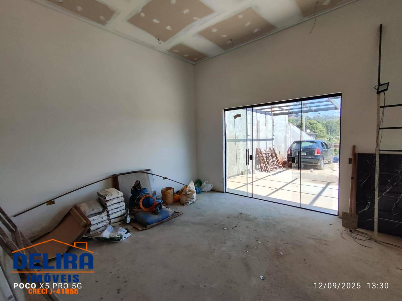 Casa à venda com 3 quartos, 110m² - Foto 5