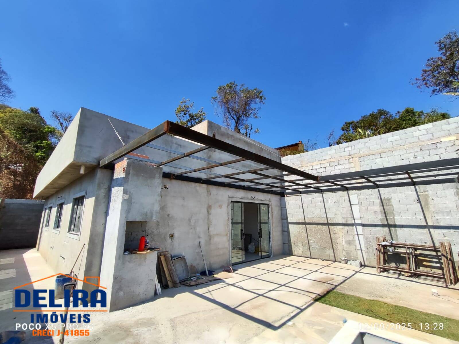 Casa à venda com 3 quartos, 110m² - Foto 28