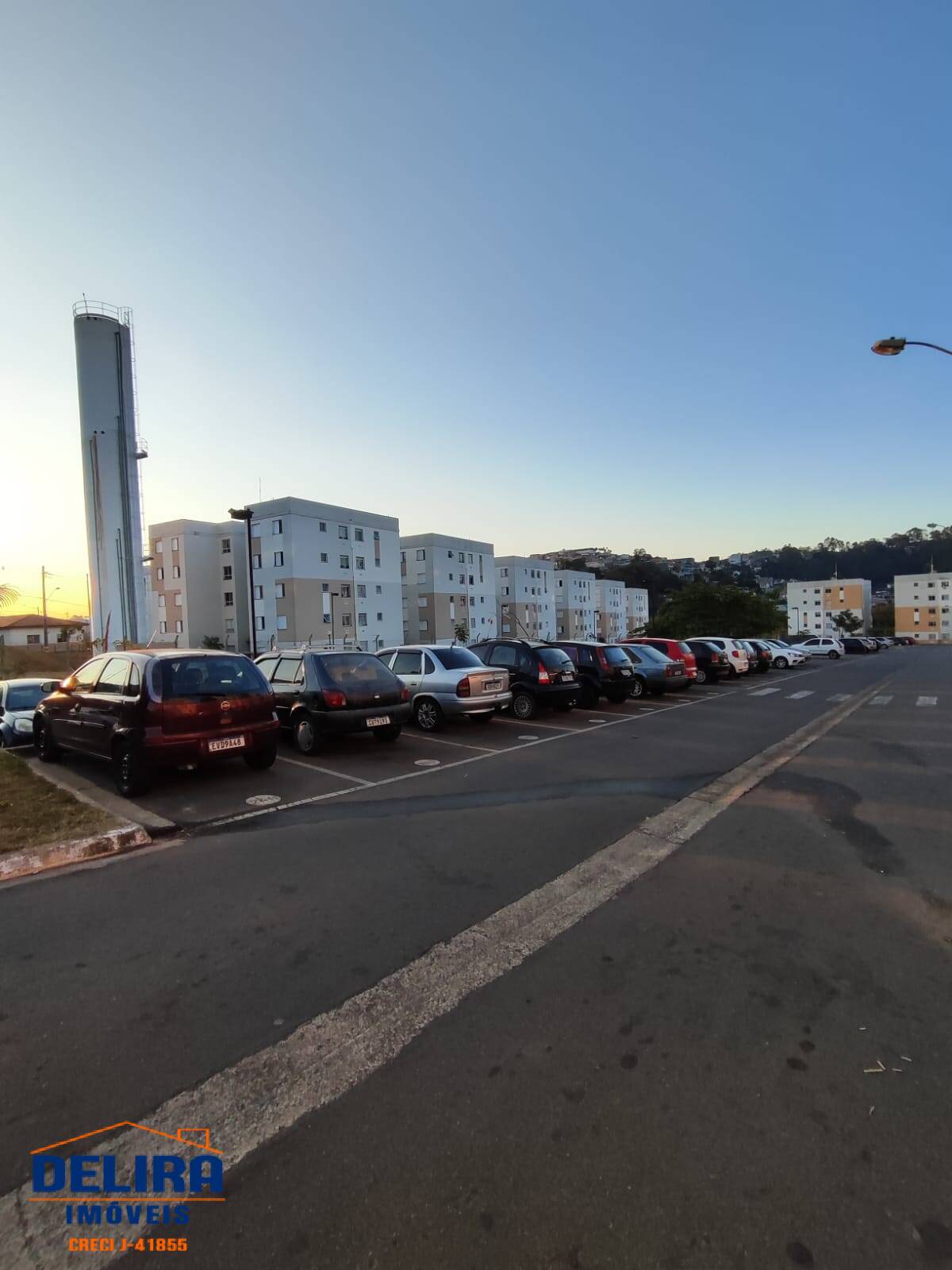 Apartamento à venda com 2 quartos, 49m² - Foto 2