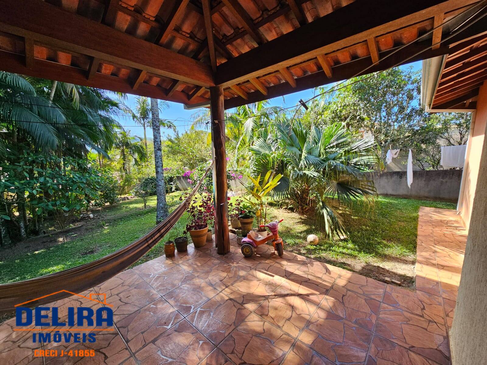 Chácara à venda com 2 quartos, 190m² - Foto 13