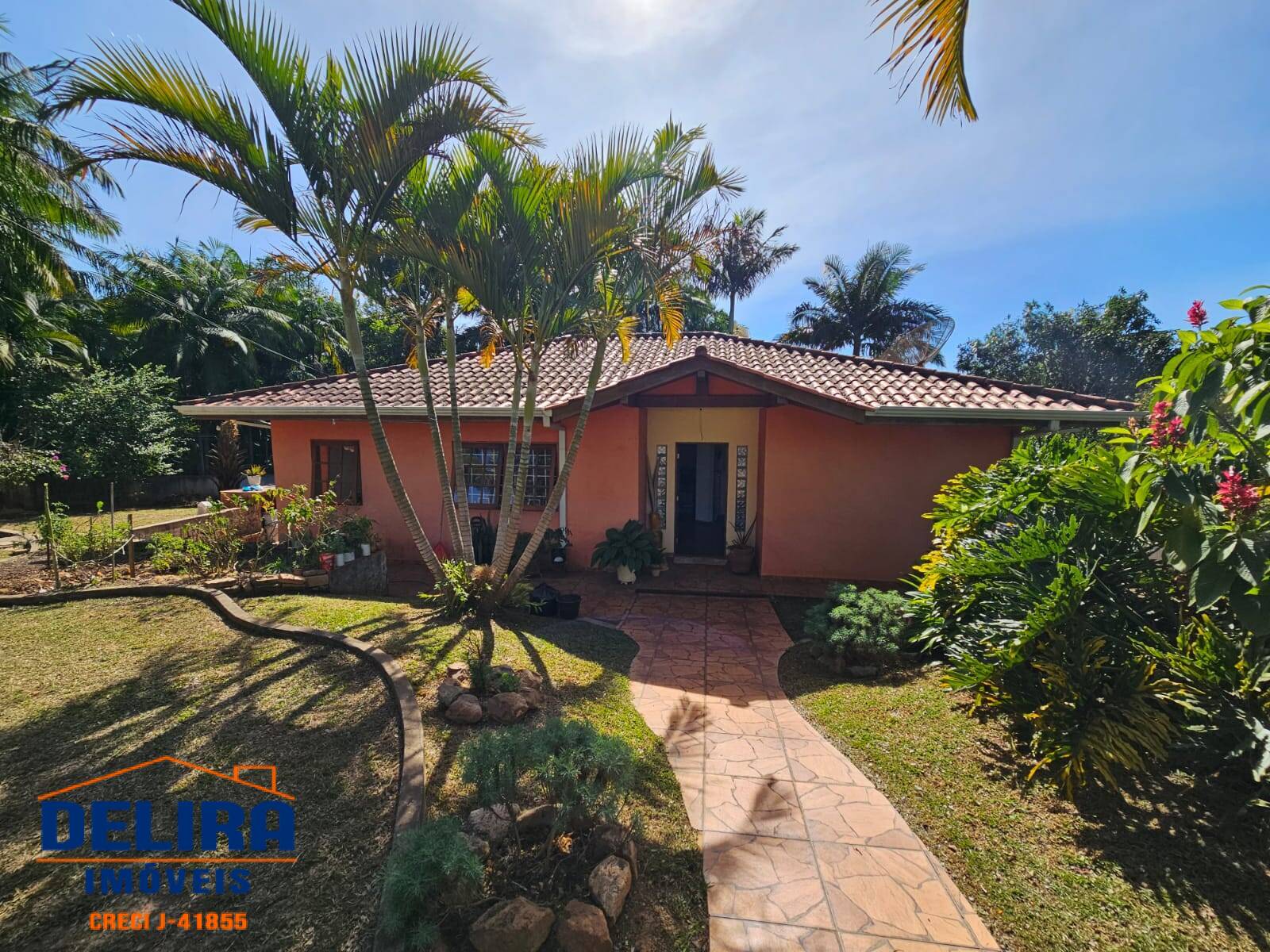 Chácara à venda com 2 quartos, 190m² - Foto 1