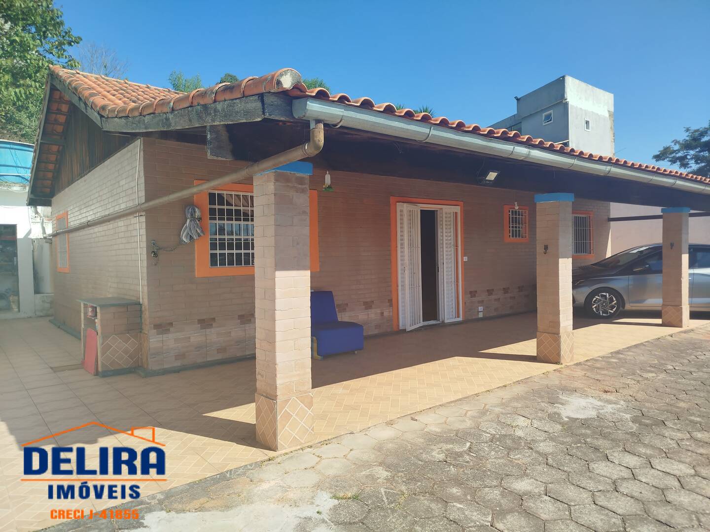 Chácara à venda com 2 quartos, 1050m² - Foto 1