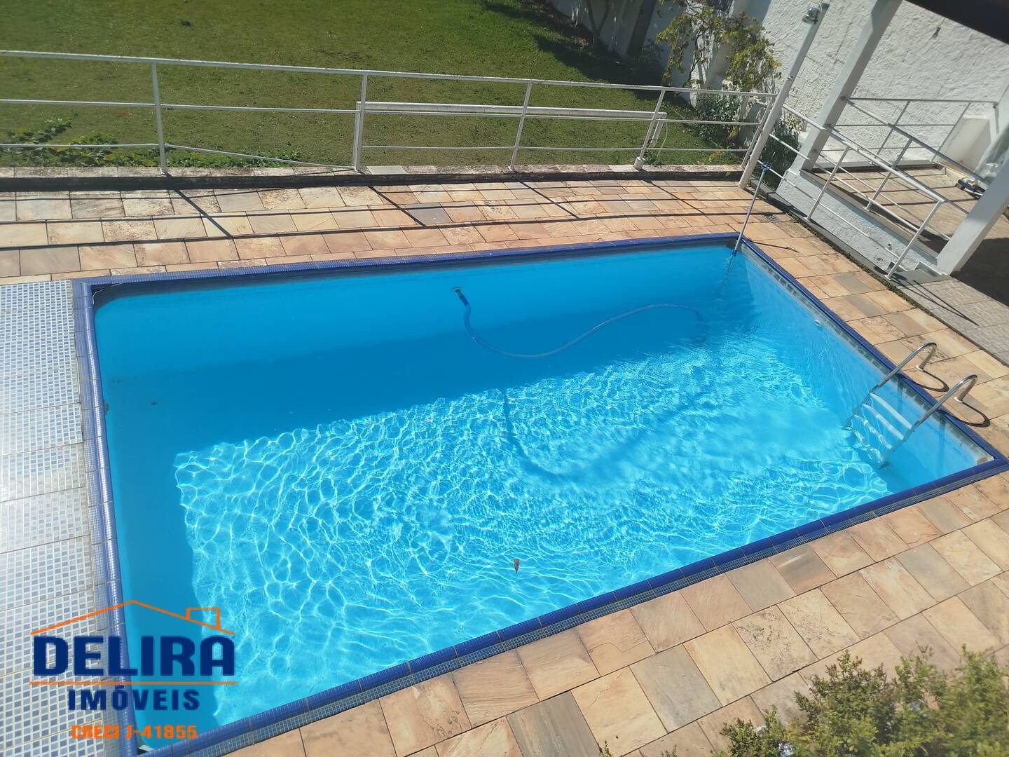 Chácara à venda com 2 quartos, 1050m² - Foto 6